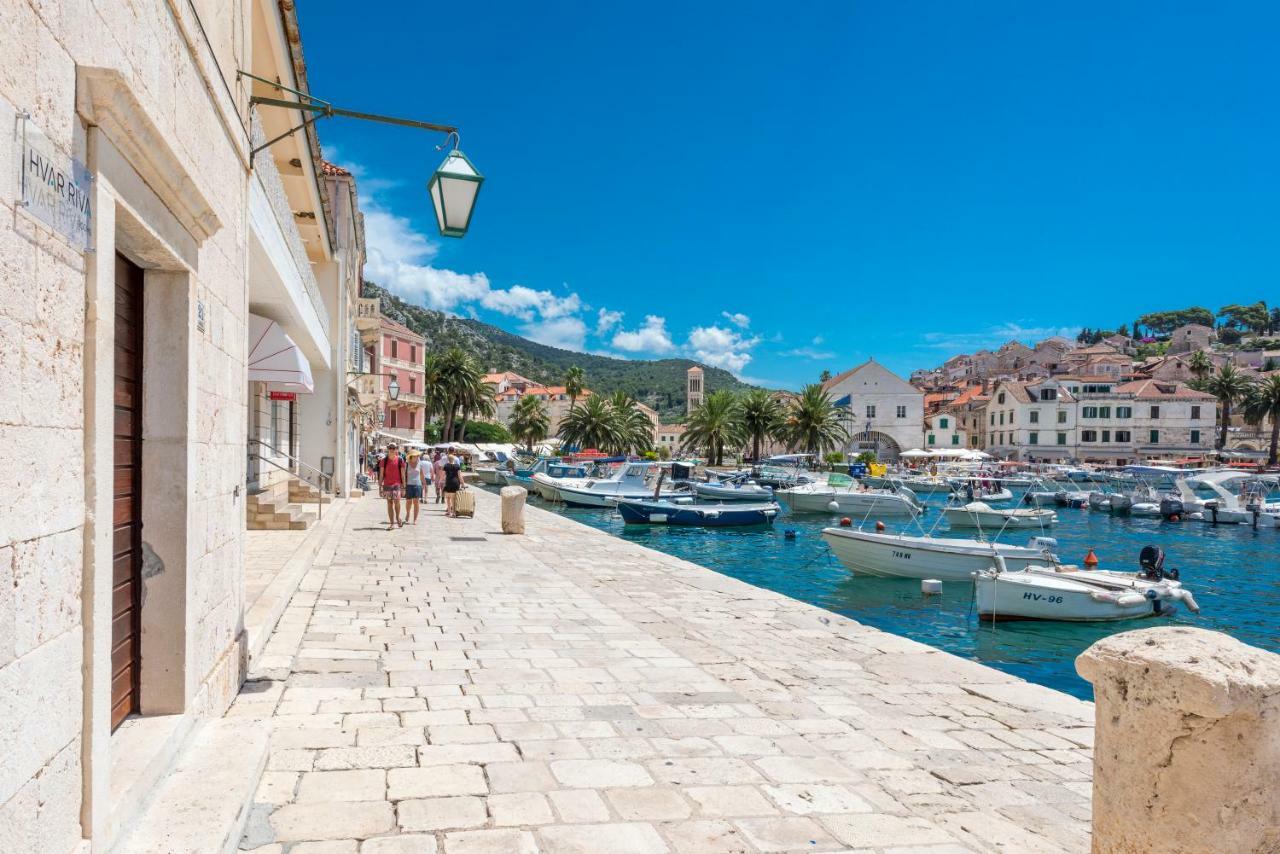 Hvar Riva Rooms Hvar Town Exterior photo