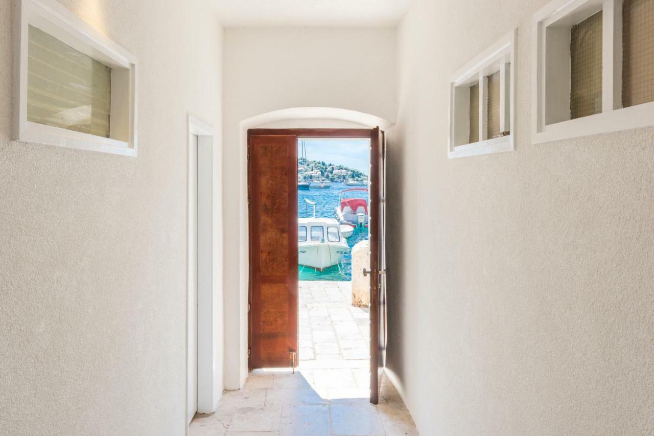 Hvar Riva Rooms Hvar Town Exterior photo
